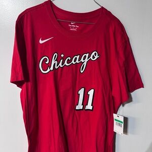 The Nike Tee Bulls Derozan shirt